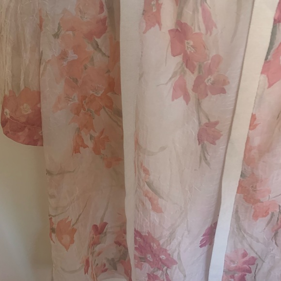 Pink Sheer Floral Kimono - Picture 3 of 4